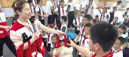 急救小超人 校园里学技能